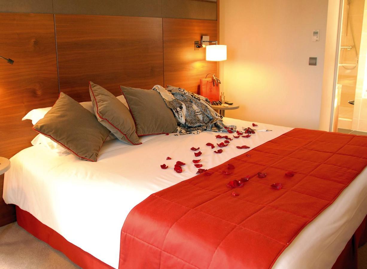 Abbaye Des Capucins Spa & Resort มงโตบ็อง ภายนอก รูปภาพ