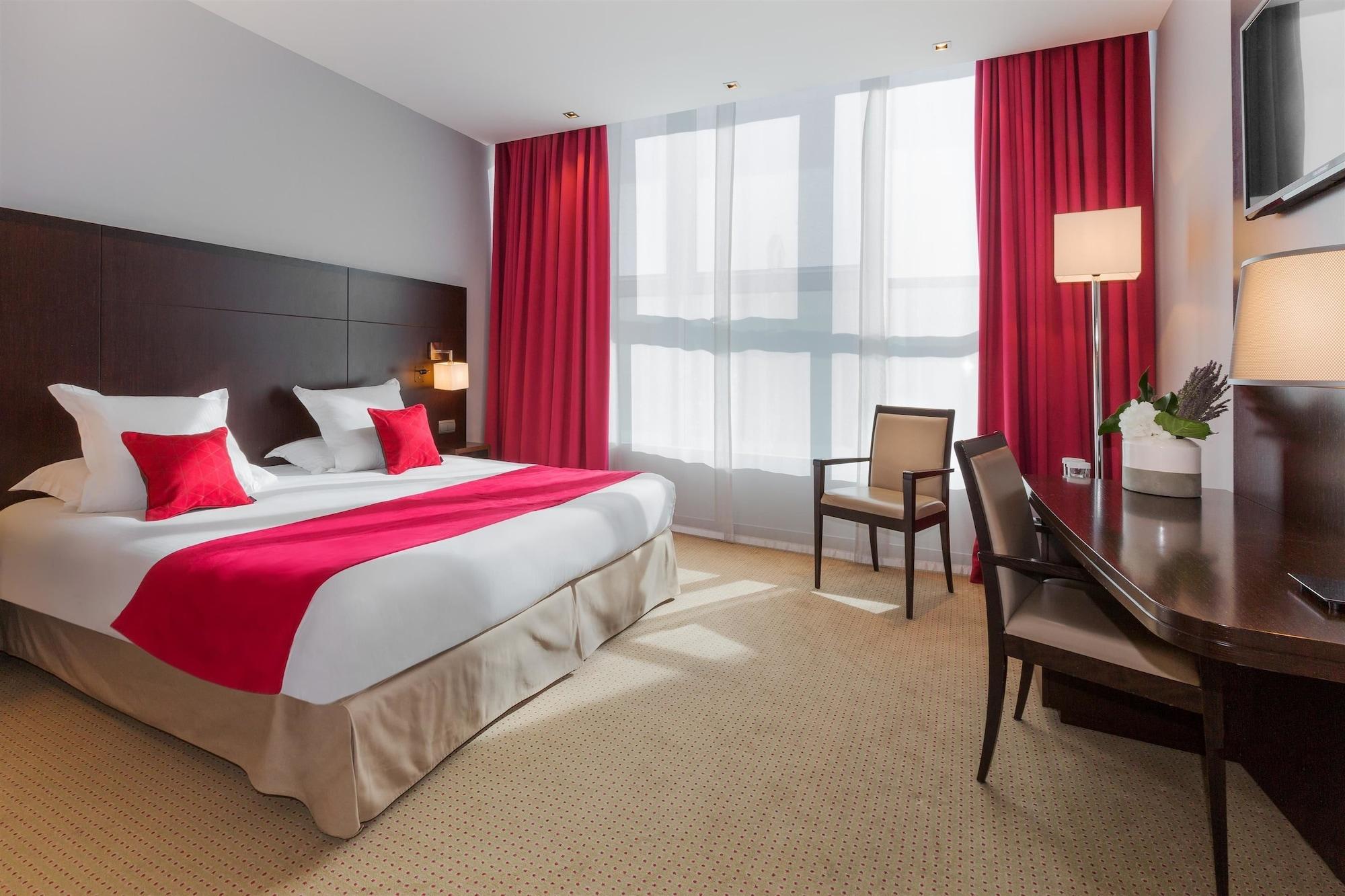 Abbaye Des Capucins Spa & Resort มงโตบ็อง ภายนอก รูปภาพ