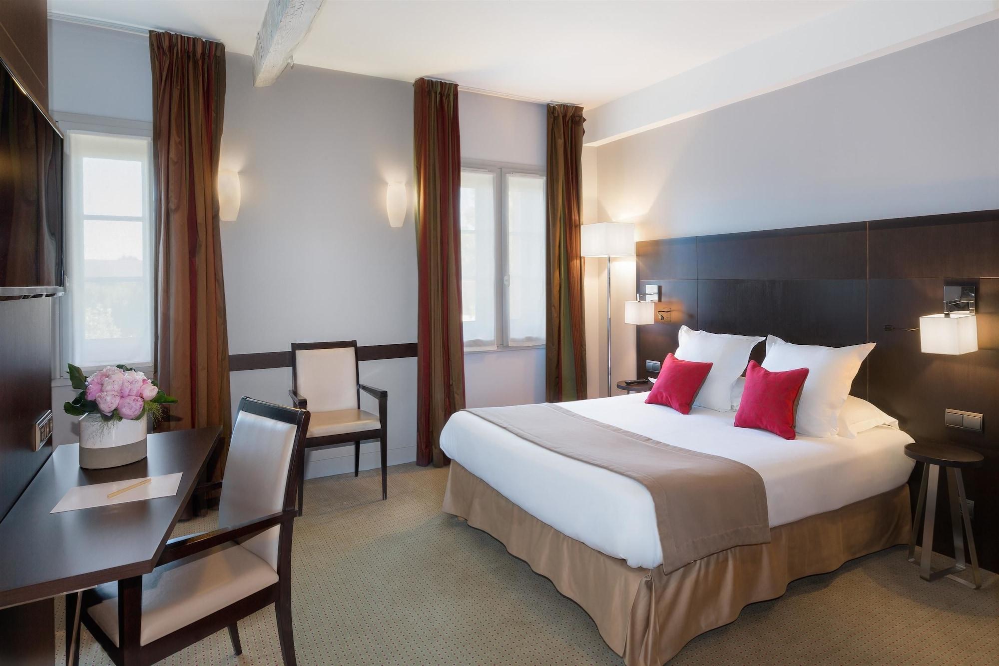 Abbaye Des Capucins Spa & Resort มงโตบ็อง ภายนอก รูปภาพ