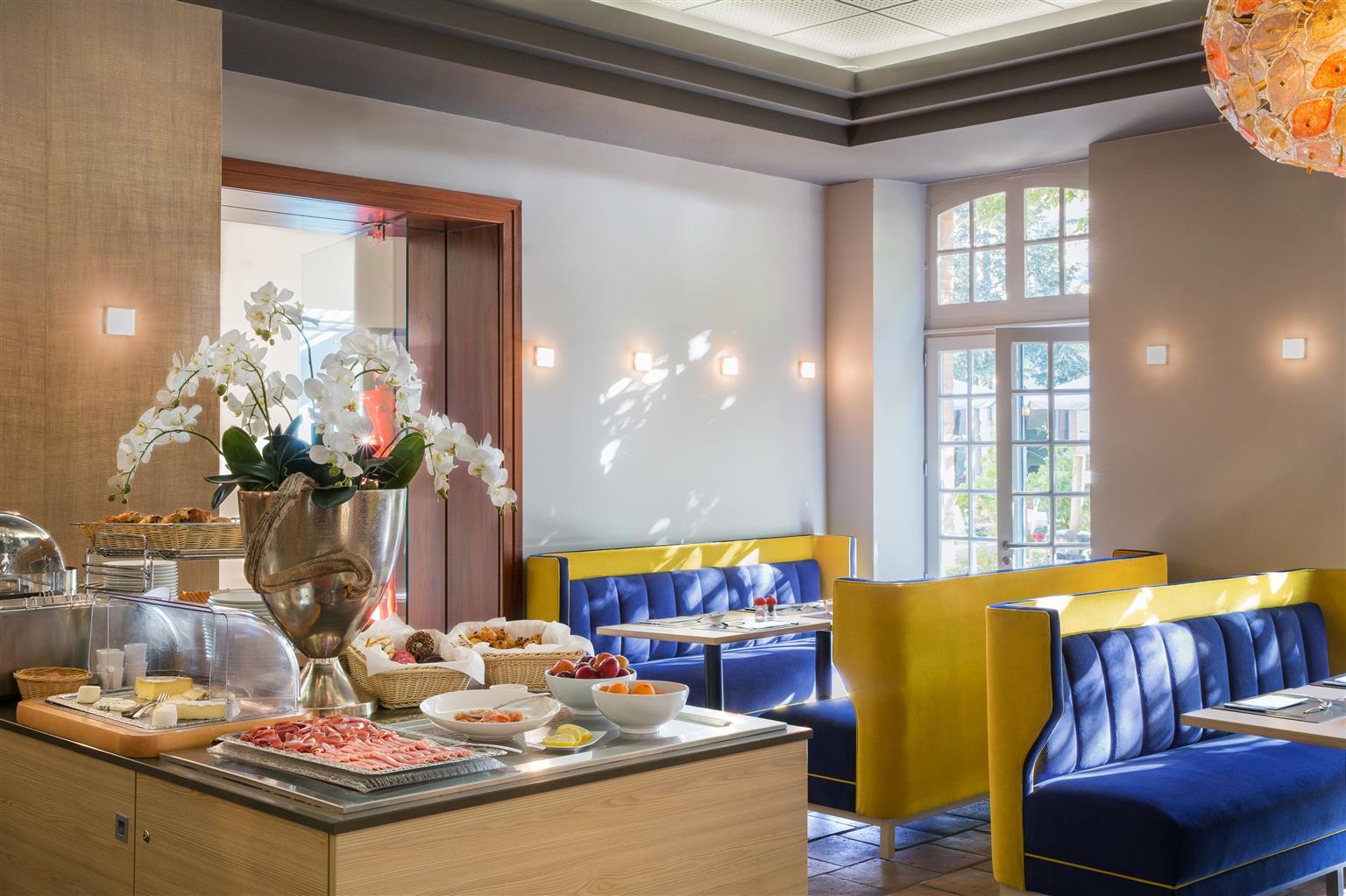 Abbaye Des Capucins Spa & Resort มงโตบ็อง ภายนอก รูปภาพ